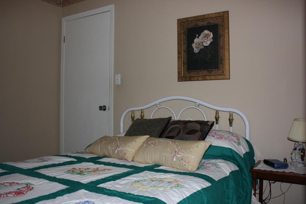 Carrousel Bed & Breakfast Cayuga Szoba fotó