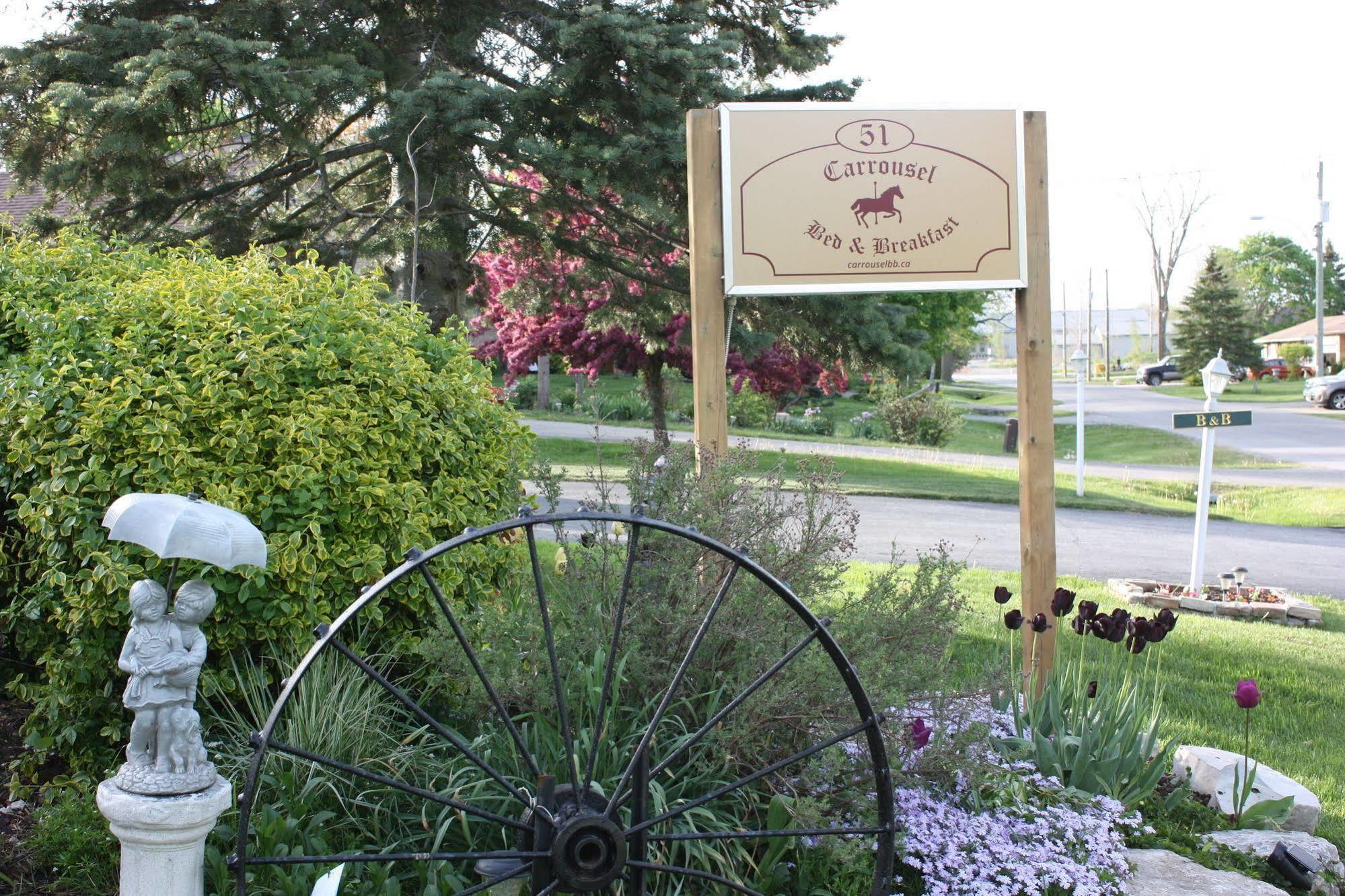 Carrousel Bed & Breakfast Cayuga Kültér fotó